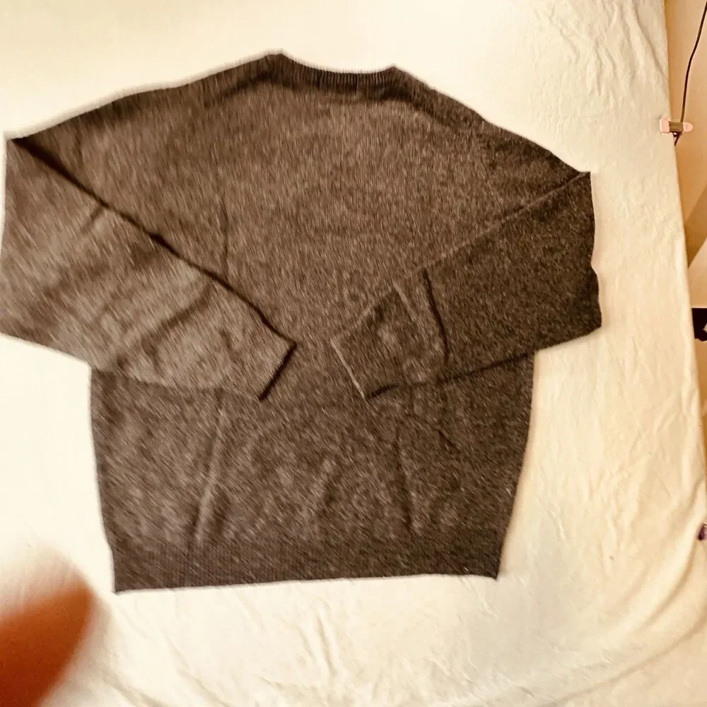 John Ashford 100% Lambswool V Neck Men’s L Gray Pullover Sweater NWT